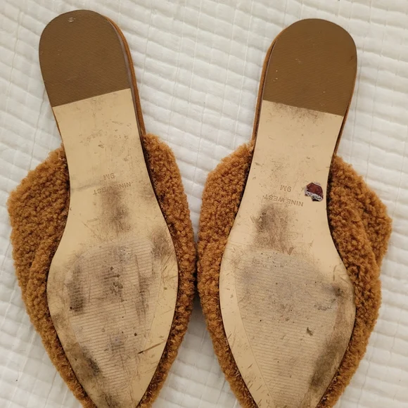 Nine west fuzzy sherpa slides | size 9 - Picture 3 of 3
